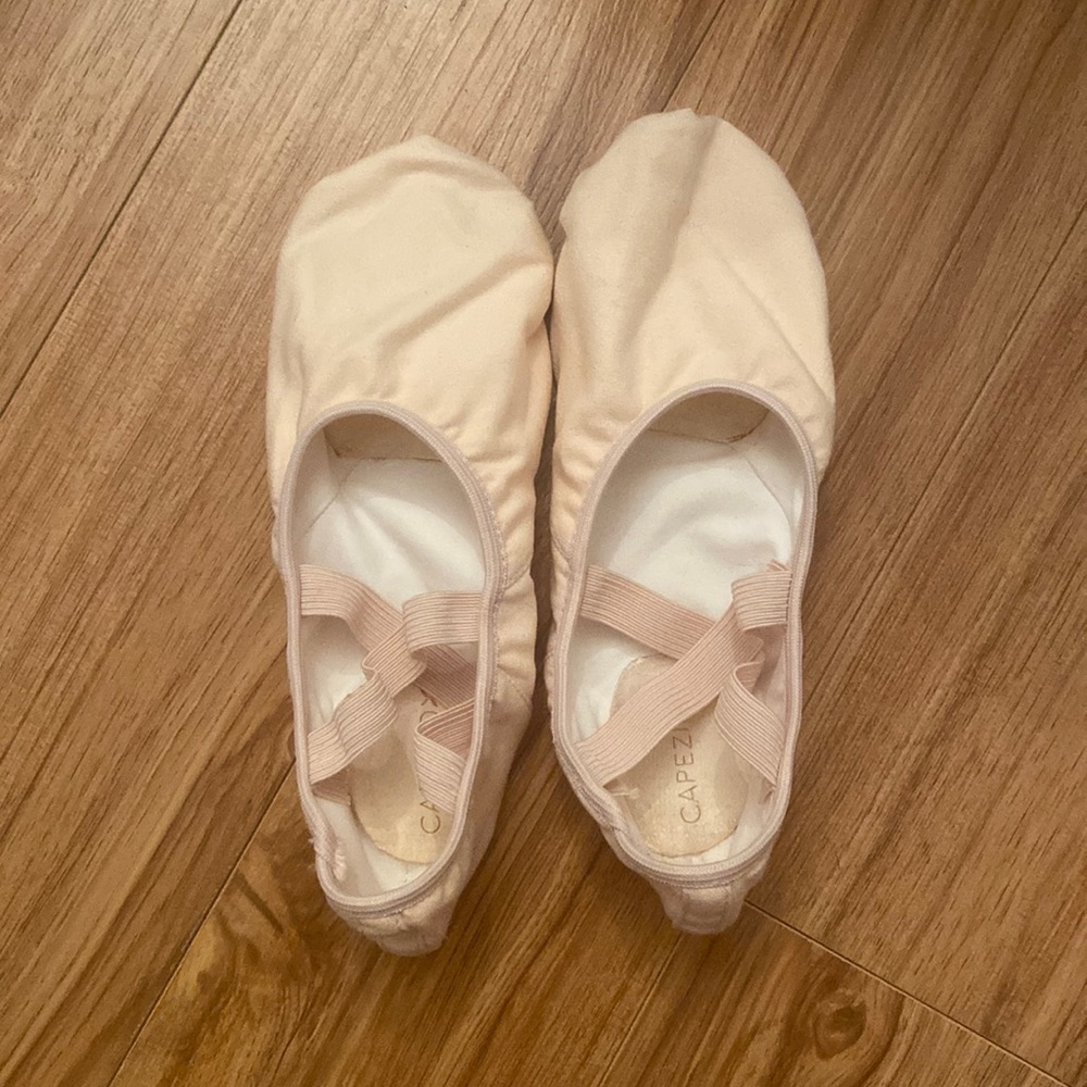 Capezio Ballet Shoes/Slippers 11W